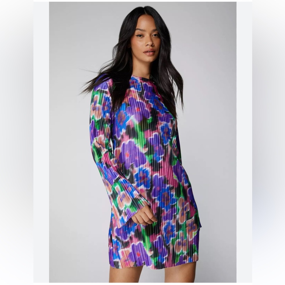 Nasty Gal Printed Plisse Mini Dress‎ Size 6